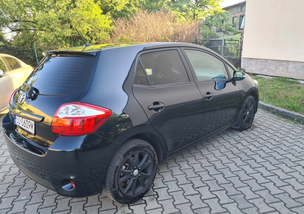 Toyota Auris cena 31900 przebieg: 163000, rok produkcji 2011 z Sławków małe 106